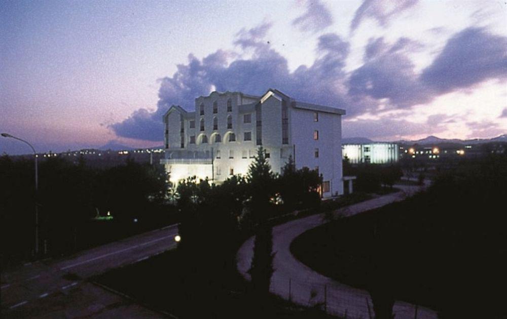 Il Grifo Hotel E Bisteccheria Toscana Montepulciano Stazione Exterior foto